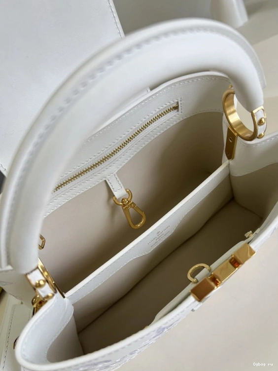 BB LOUIS CAPUCINES VUITTON 0815